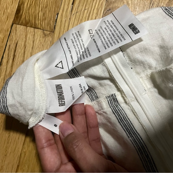 Reformation Bogota Linen Off-Shoulder Dress in Stripes - Size 8 - Picture 6 of 7